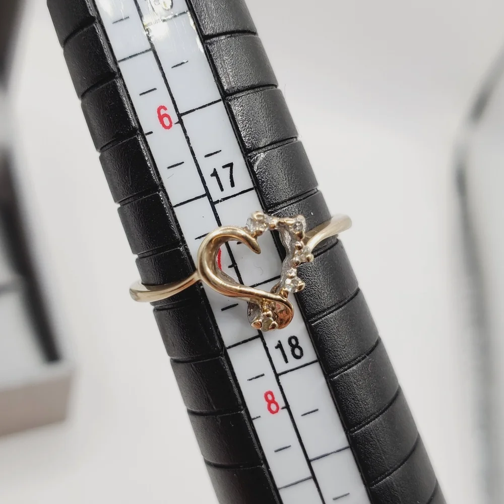 10k Solid Yellow Gold Genuine Round Diamond Heart Ring